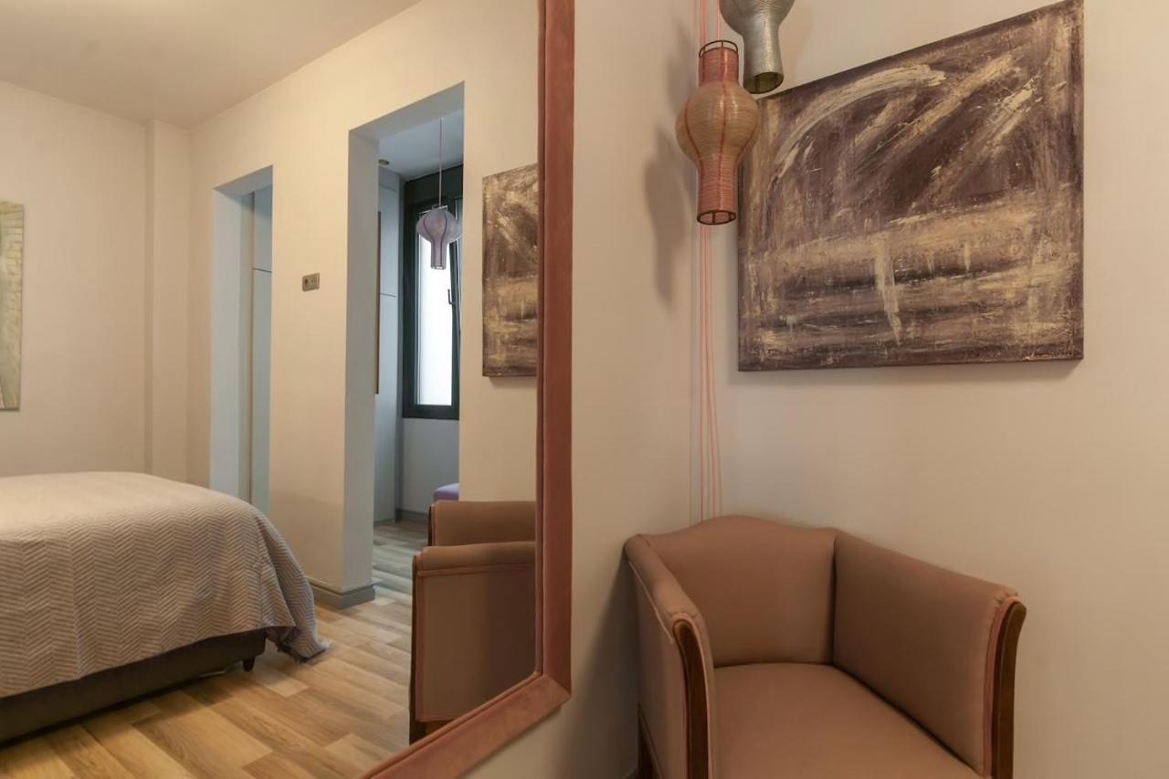 Inbarcelonasuites Dış mekan fotoğraf